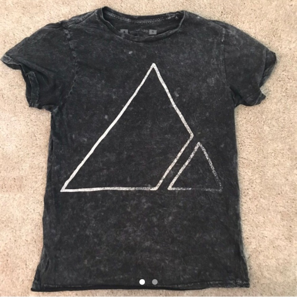 Vanguard triangle tshirt